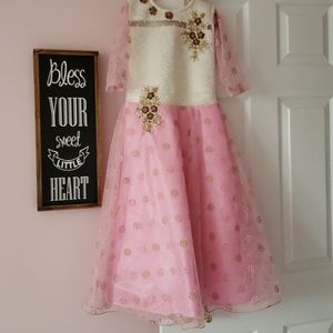 Kids gown